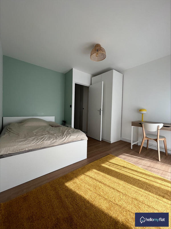 Appartement - 80 m² - 5 pièces