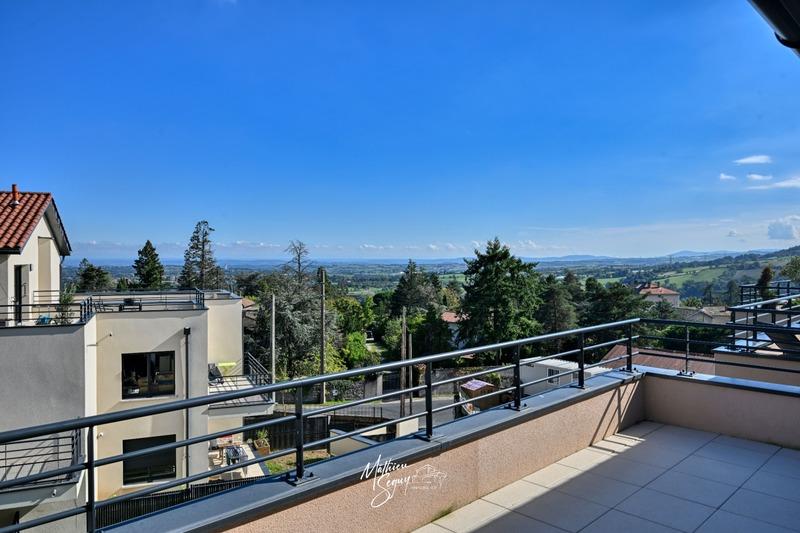 Appartement - 110 m² - 5 pièces