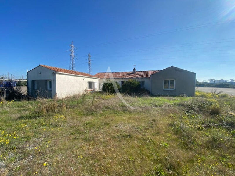 Local d'activité / Entrepôt - 159 m²