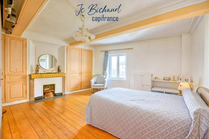 Maison de ville - 180 m² - 6 pièces