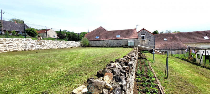 Maison - 223 m² - 8 pièces
