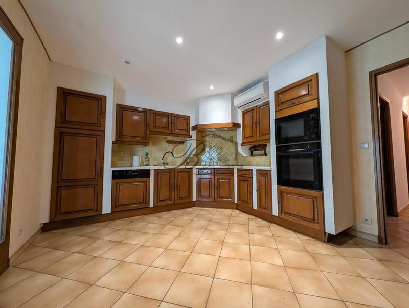 Maison - 106 m² - 4 pièces