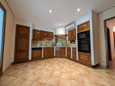 Maison - 106 m² - 4 pièces