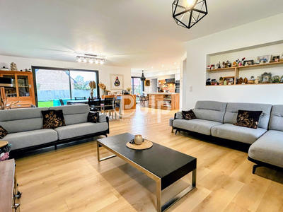 Maison - 174 m² - 7 pièces