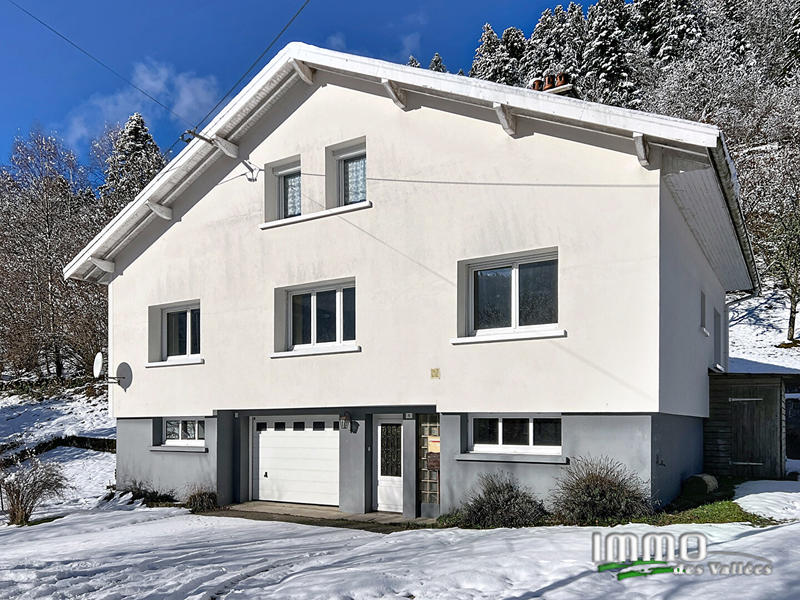 Maison - 181 m² - 7 pièces