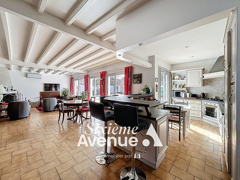 Maison - 101 m² - 4 pièces