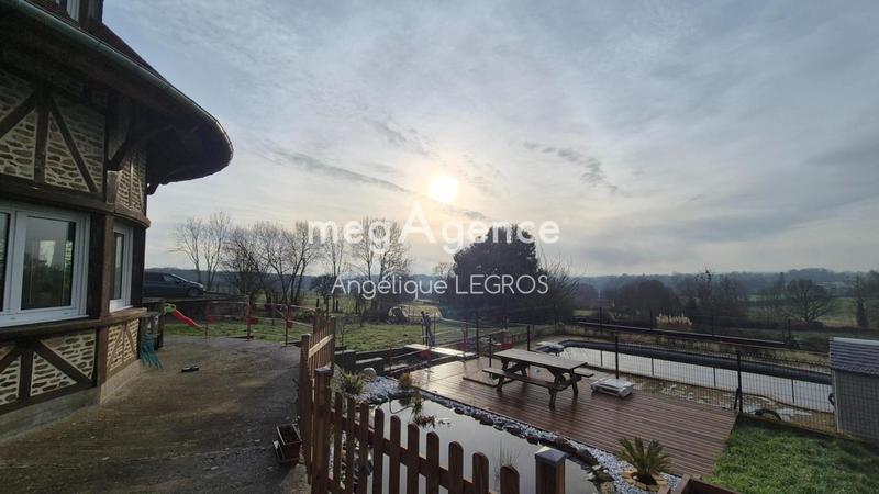 Maison - 200 m² - 8 pièces