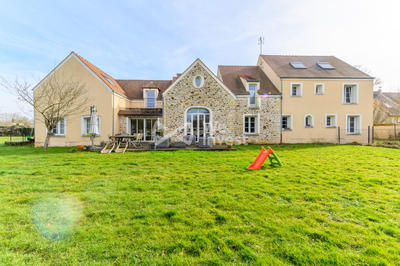 Villa - 427 m² - 14 pièces