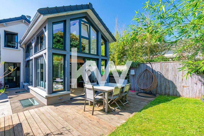 Maison - 106 m² - 6 pièces