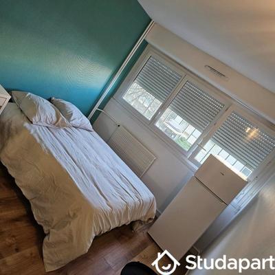 Chambre - 10 m² - 1 pièce