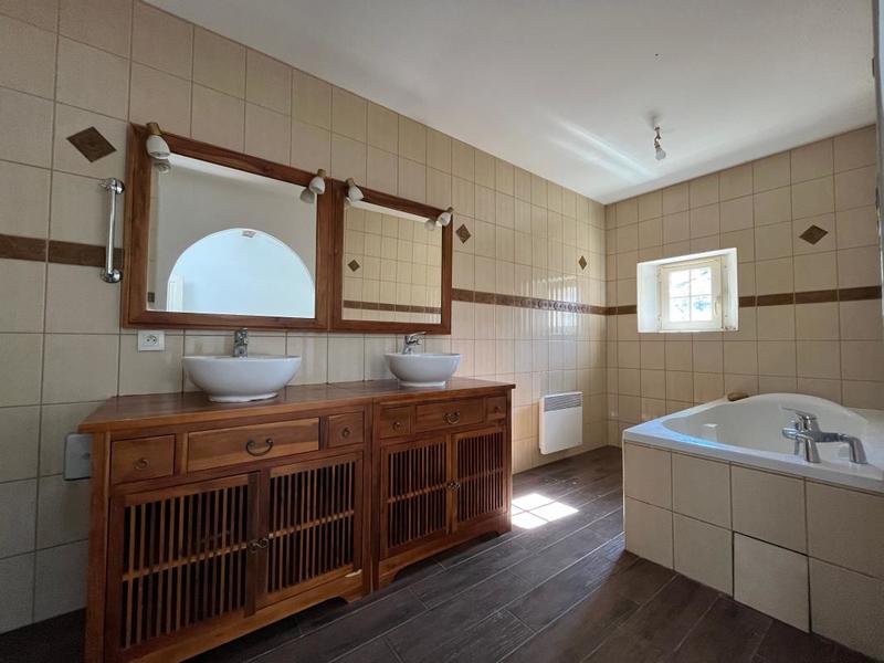 Appartement - 173 m² - 5 pièces