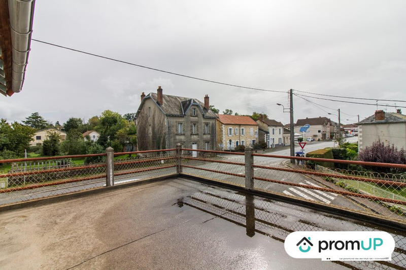 Maison - 240 m² - 8 pièces