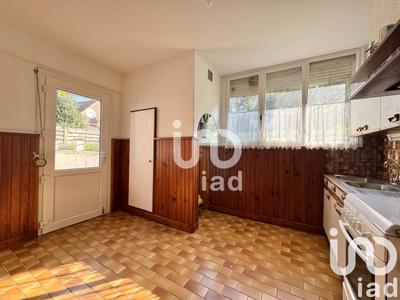 Maison - 89 m² - 6 pièces