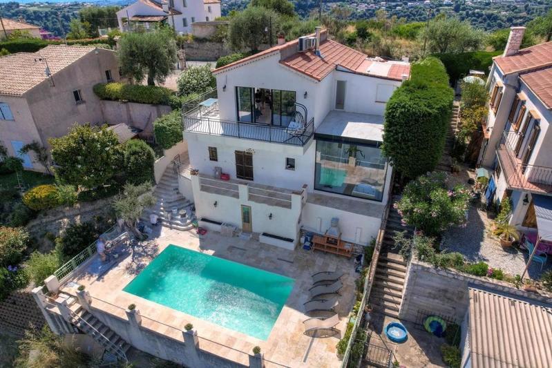 Villa - 137 m² - 5 pièces