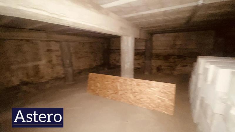 Maison - 180 m² - 3 pièces