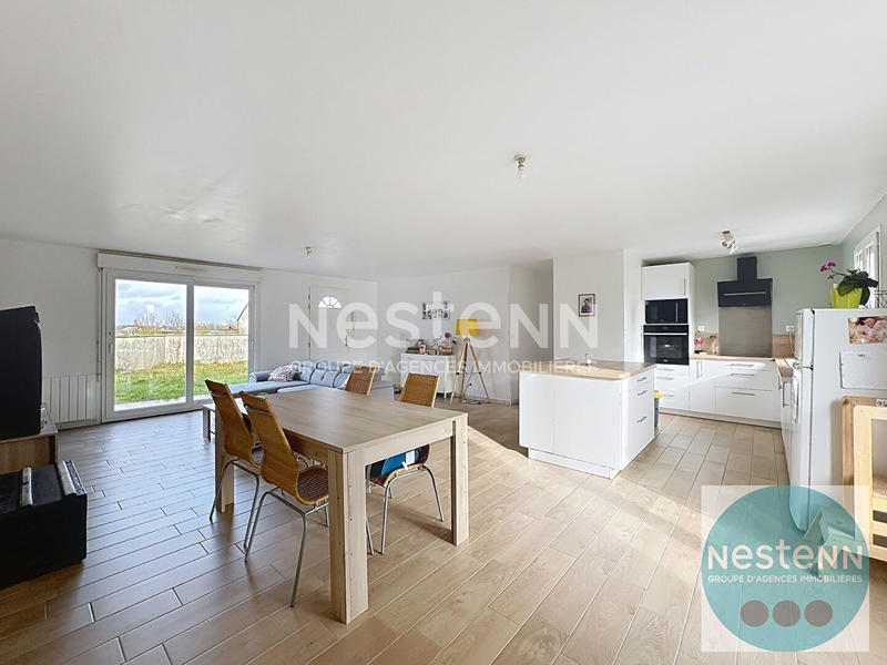 Maison - 102 m² - 5 pièces