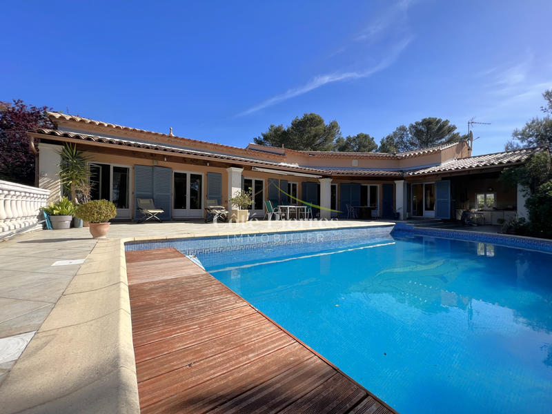 Villa - 164 m² - 4 pièces