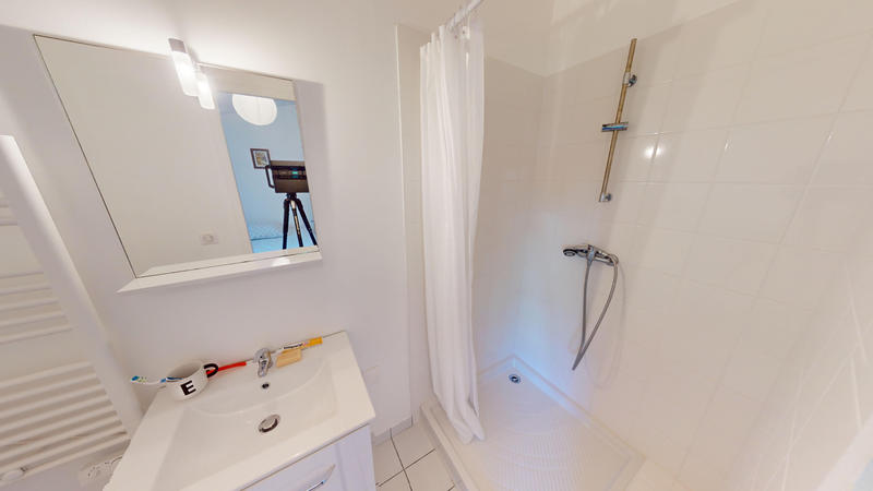 Maison - 240 m² - 11 pièces