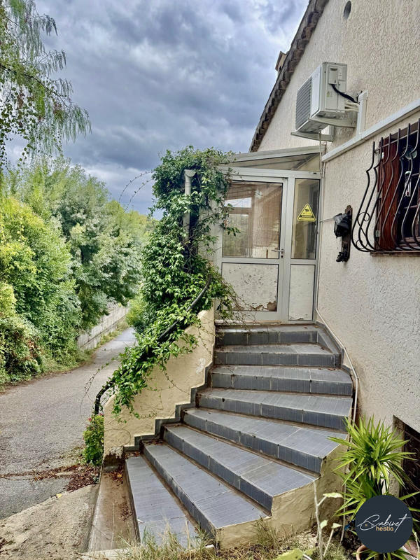 Appartement - 94 m² - 4 pièces