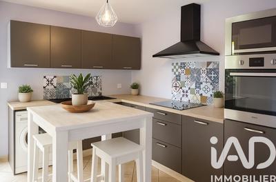 Maison - 95 m² - 5 pièces