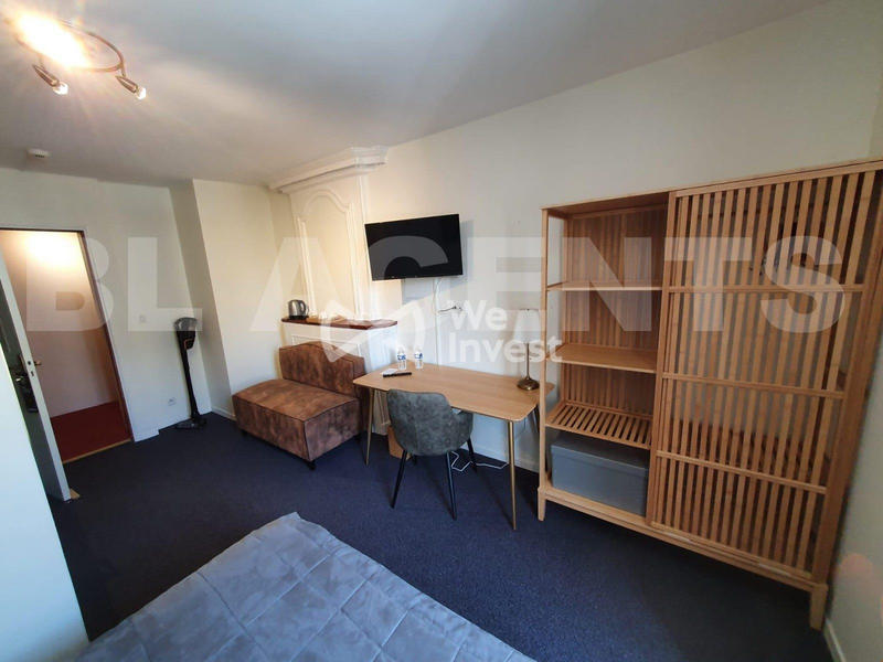 Maison - 637 m² - 20 pièces