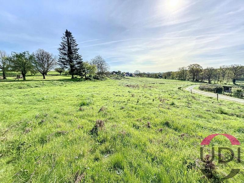 Terrain constructible - 2 124 m²