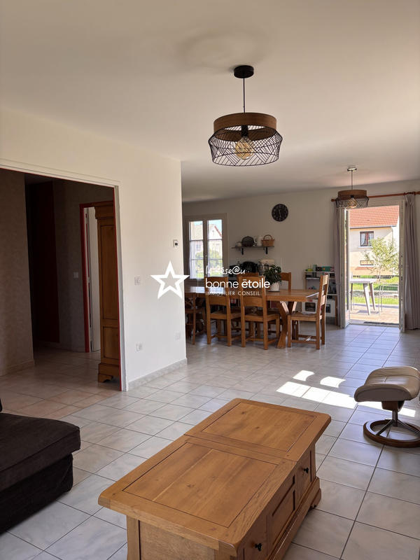 Maison - 104 m² - 7 pièces