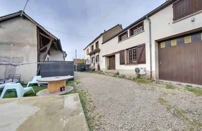 Maison - 180 m² - 7 pièces