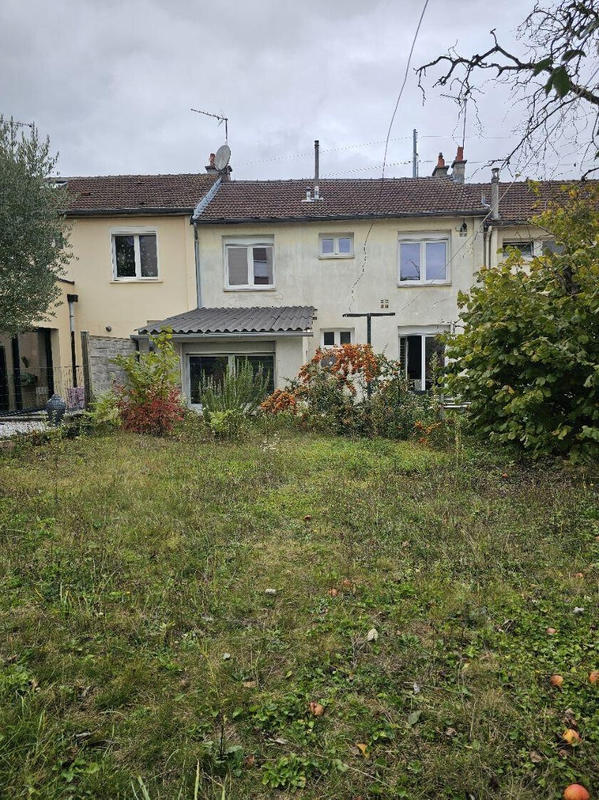 Maison - 100 m² - 6 pièces
