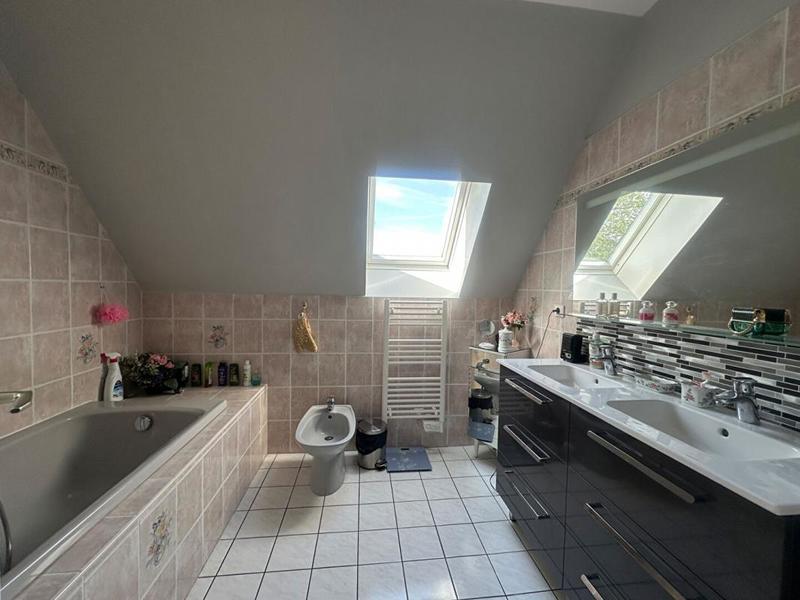 Maison - 131 m² - 4 pièces