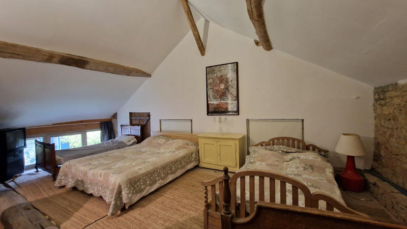 Maison - 270 m² - 8 pièces