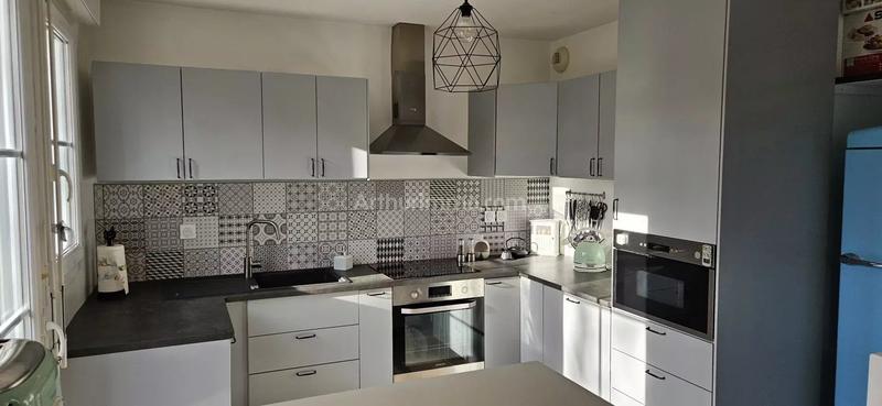 Maison - 91 m² - 6 pièces