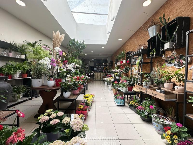 Local commercial - 89 m² - 3 pièces