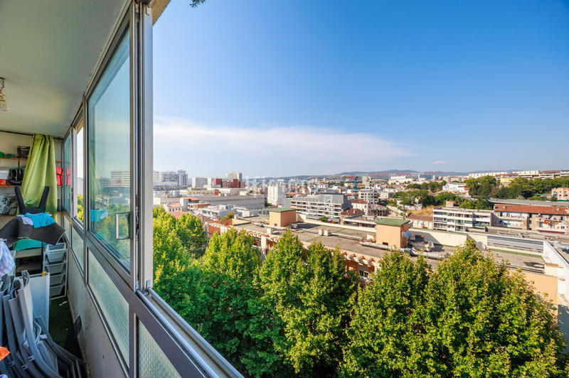 Appartement - 83 m² - 4 pièces