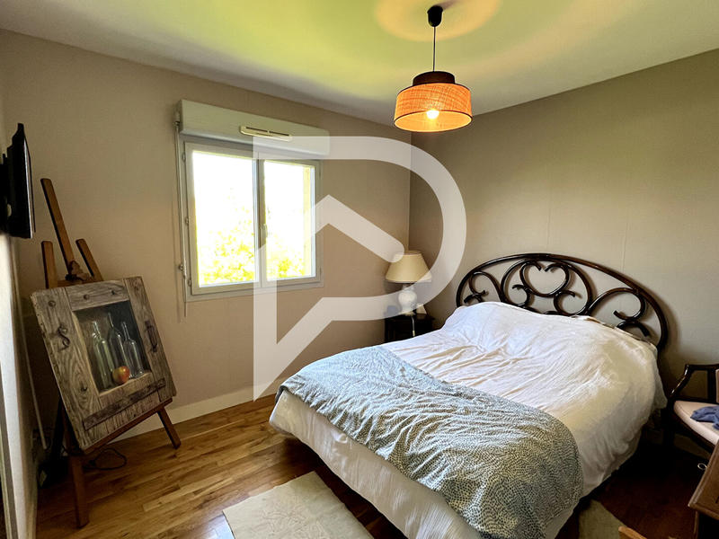 Appartement - 91 m² - 3 pièces