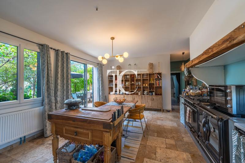 Maison - 159 m² - 6 pièces