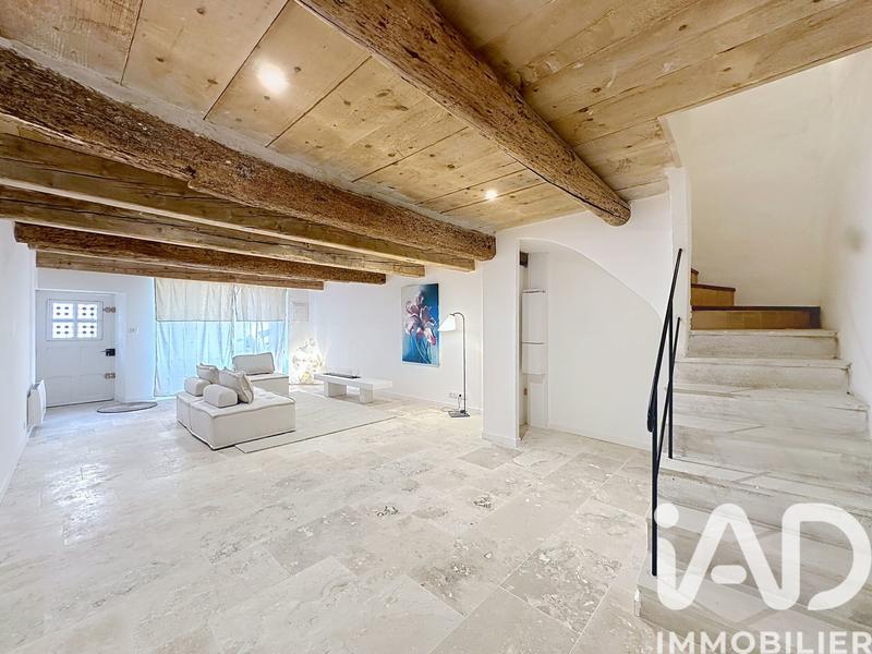 Maison - 143 m² - 6 pièces