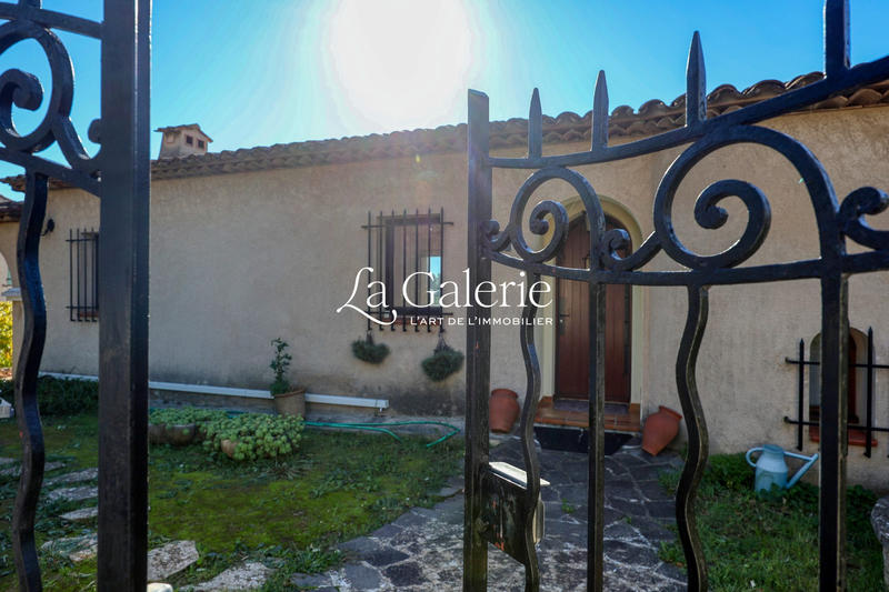 Villa - 153 m² - 5 pièces