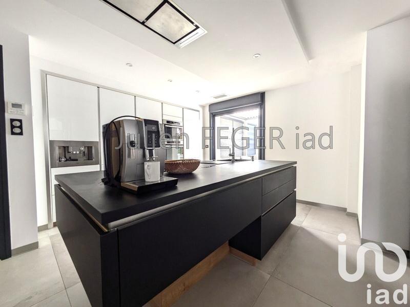 Maison - 168 m² - 6 pièces