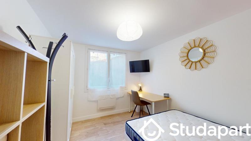 Chambre - 12 m² - 1 pièce