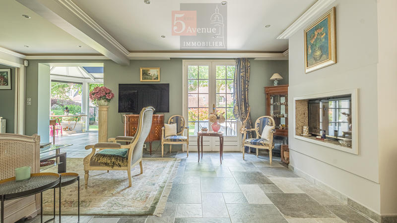 Maison - 175 m² - 7 pièces