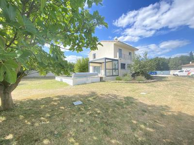 Villa - 140 m² - 5 pièces