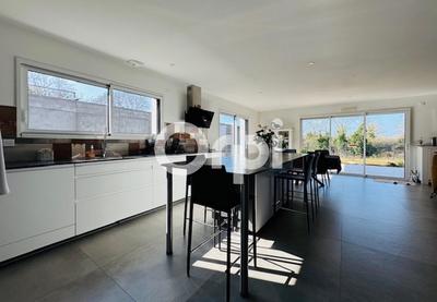 Maison - 120 m² - 4 pièces