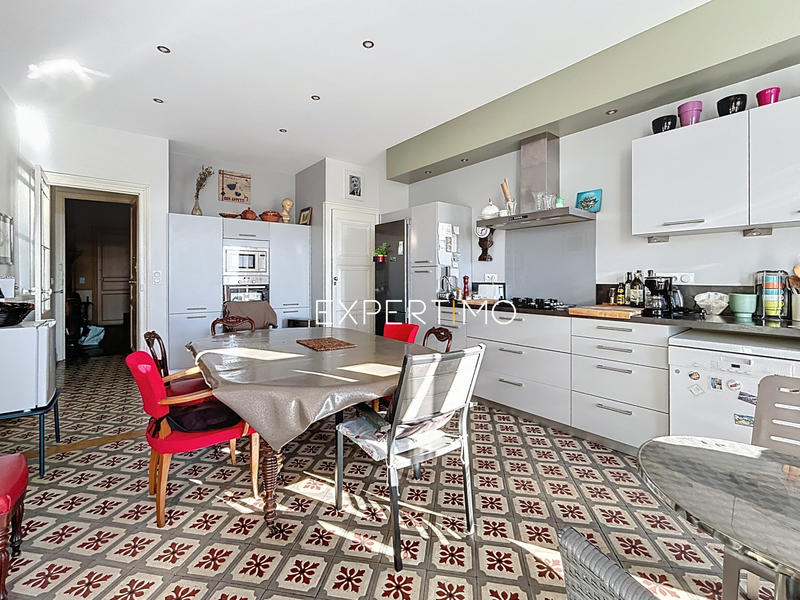 Immeuble - 480 m² - 12 pièces