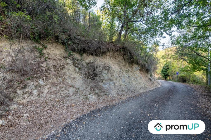 Terrain de loisirs - 2 800 m²