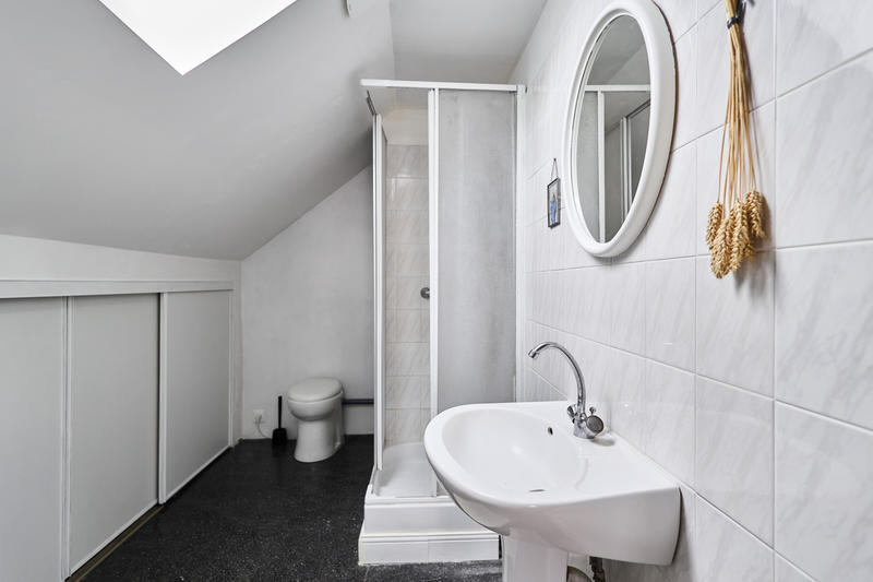 Appartement - 93 m² - 4 pièces