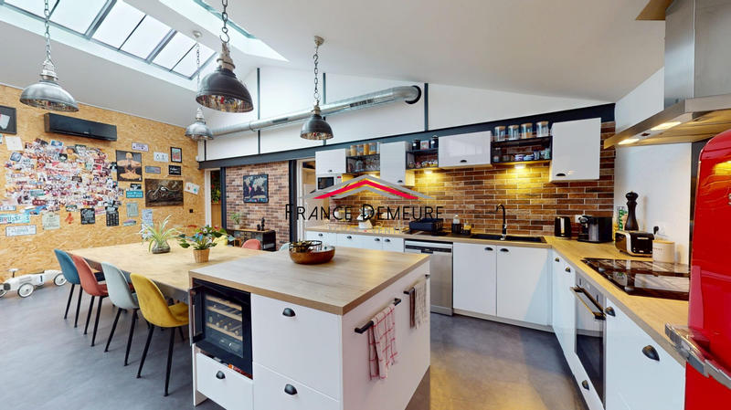 Maison contemporaine - 166 m² - 6 pièces