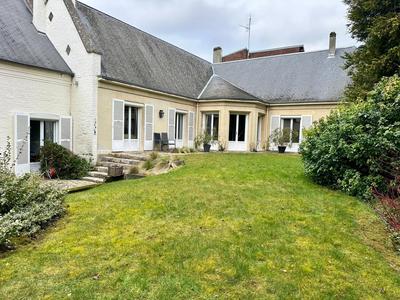 Maison - 280 m² - 9 pièces