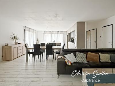 Maison - 105 m² - 5 pièces