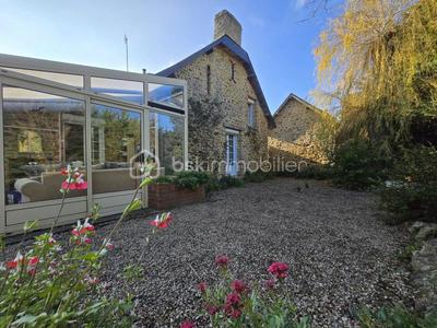 Maison en pierre - 195 m² - 6 pièces